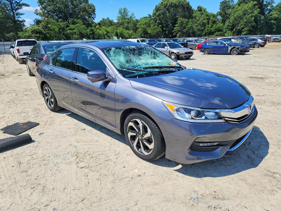 Продаж на аукціоні авто 2016 Honda Accord, vin: 1HGCR3F86GA033009, номер лоту: 62583086