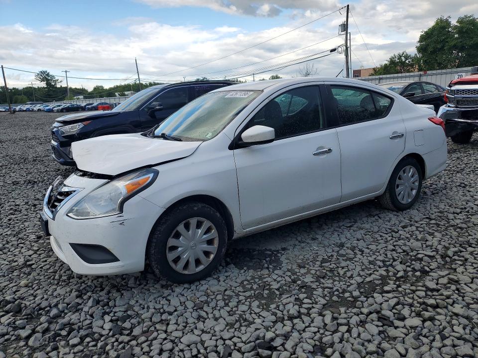 Продаж на аукціоні авто 2017 Nissan Versa, vin: 3N1CN7AP0HL815786, номер лоту: 62671396