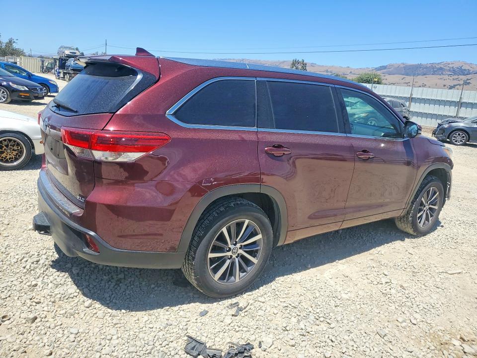 Продажа на аукционе авто 2018 Toyota Highlander, vin: 5TDKZRFH5JS260781, номер лота: 60076726