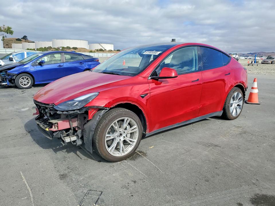 61985866 :رقم المزاد ، 7SAYGAEE5PF843280 vin ، 2023 Tesla Model Y مزاد بيع