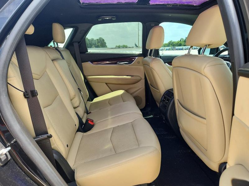 61684976 :رقم المزاد ، 1GYKNCRS3JZ112475 vin ، 2018 Cadillac Xt5 مزاد بيع