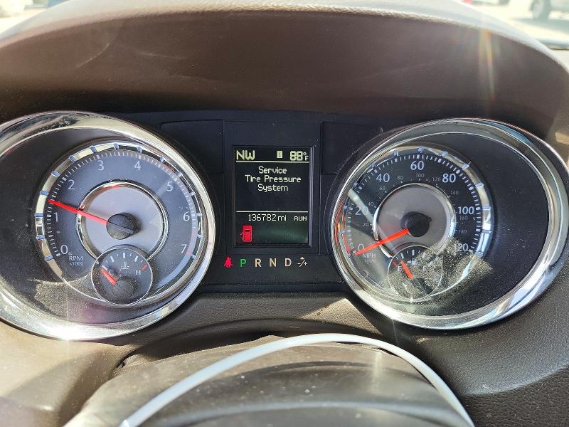 60660616 :رقم المزاد ، 2C4RC1CG5ER192364 vin ، 2014 Chrysler Town & Country مزاد بيع