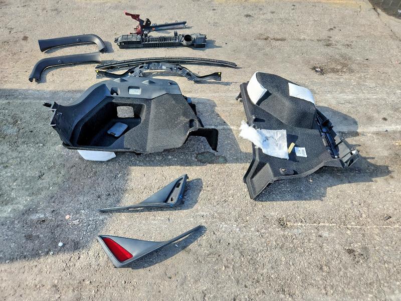 63215526 :رقم المزاد ، NMTKHMBX7KR069561 vin ، 2019 Toyota C-hr مزاد بيع