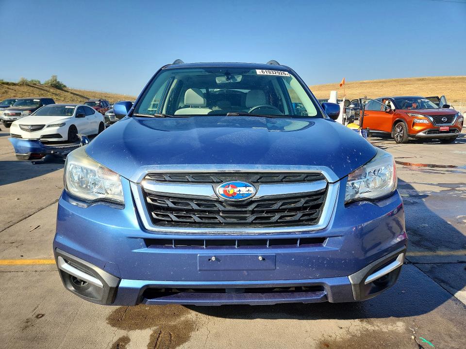 Auction sale of the 2017 Subaru Forester, vin: JF2SJAEC4HH456967, lot number: 61932926