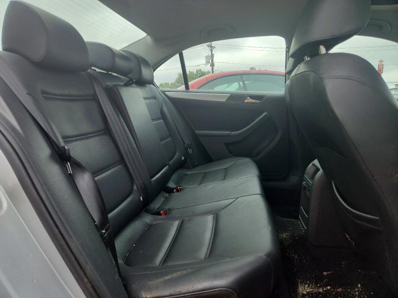 59301696 :رقم المزاد ، 3VWDP7AJ0DM362326 vin ، 2013 Volkswagen Jetta مزاد بيع