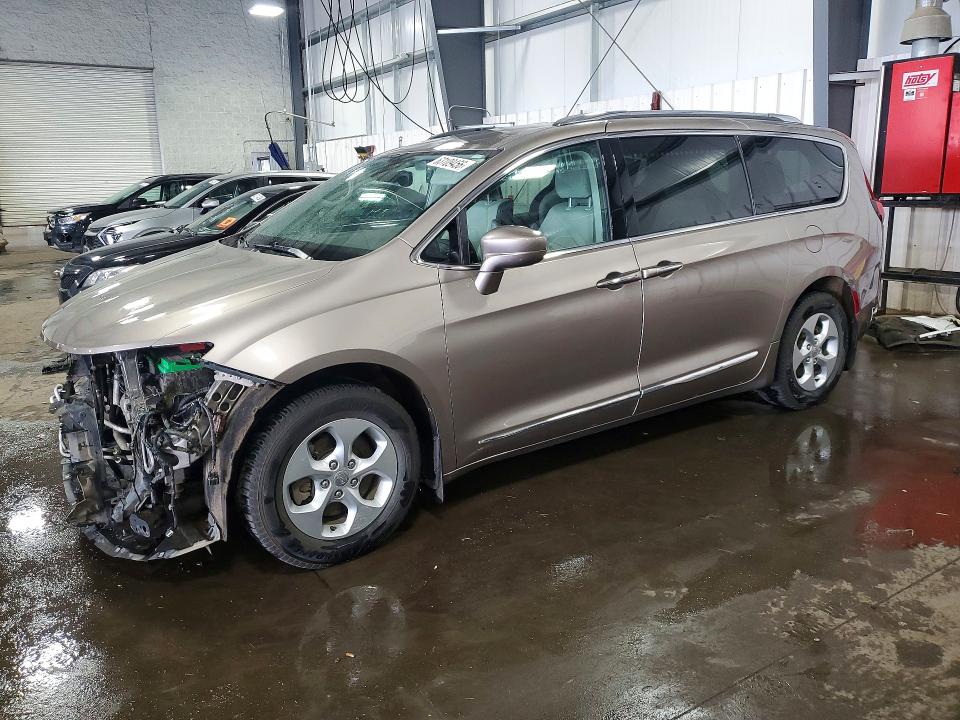 Aukcja sprzedaży 2017 Chrysler Pacifica, vin: 2C4RC1EG6HR677047, numer aukcji: 63109456