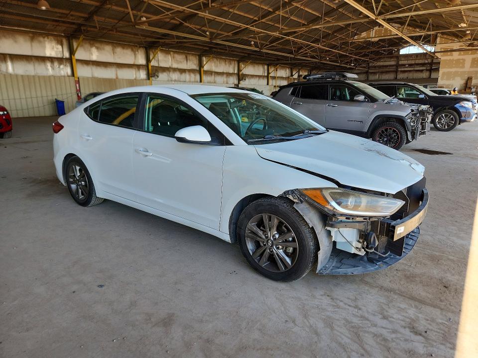 59614256 :رقم المزاد ، 5NPD84LF4JH258043 vin ، 2018 Hyundai Elantra مزاد بيع