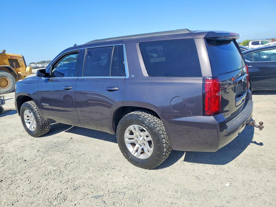 61904766 :رقم المزاد ، 1GNSCBKC0FR727024 vin ، 2015 Chevrolet Tahoe مزاد بيع