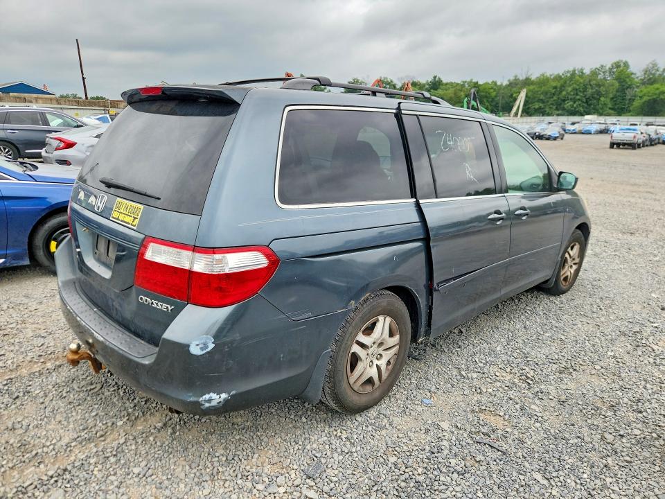 62115136 :رقم المزاد ، 5FNRL38485B421626 vin ، 2005 Honda Odyssey مزاد بيع