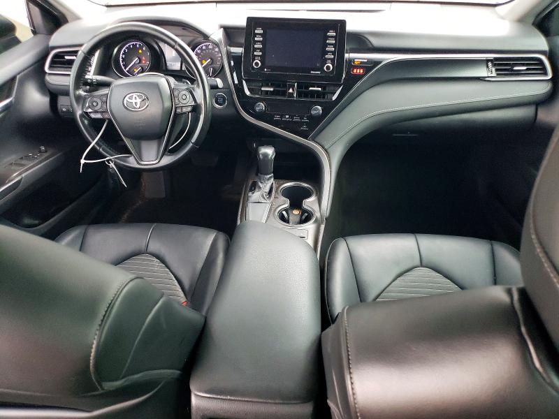 62588586 :رقم المزاد ، 4T1T11AK1MU530018 vin ، 2021 Toyota Camry مزاد بيع