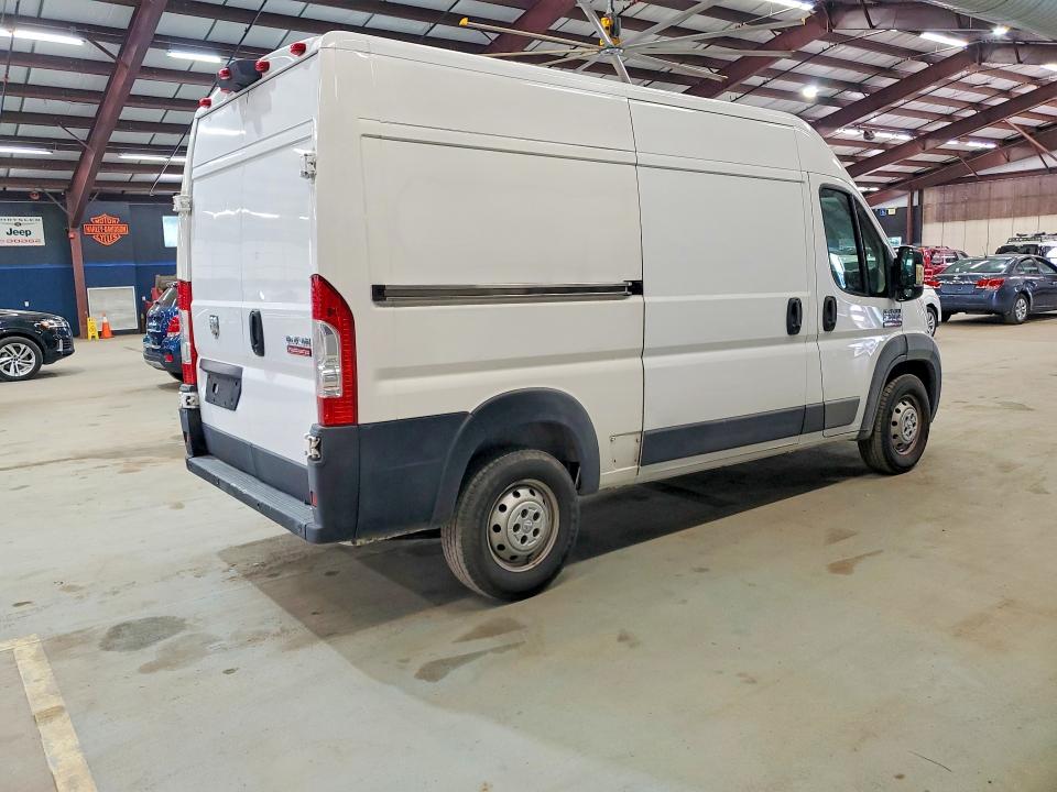 62690676 :رقم المزاد ، 3C6TRVCG9HE528705 vin ، 2017 Ram Promaster 2500 مزاد بيع