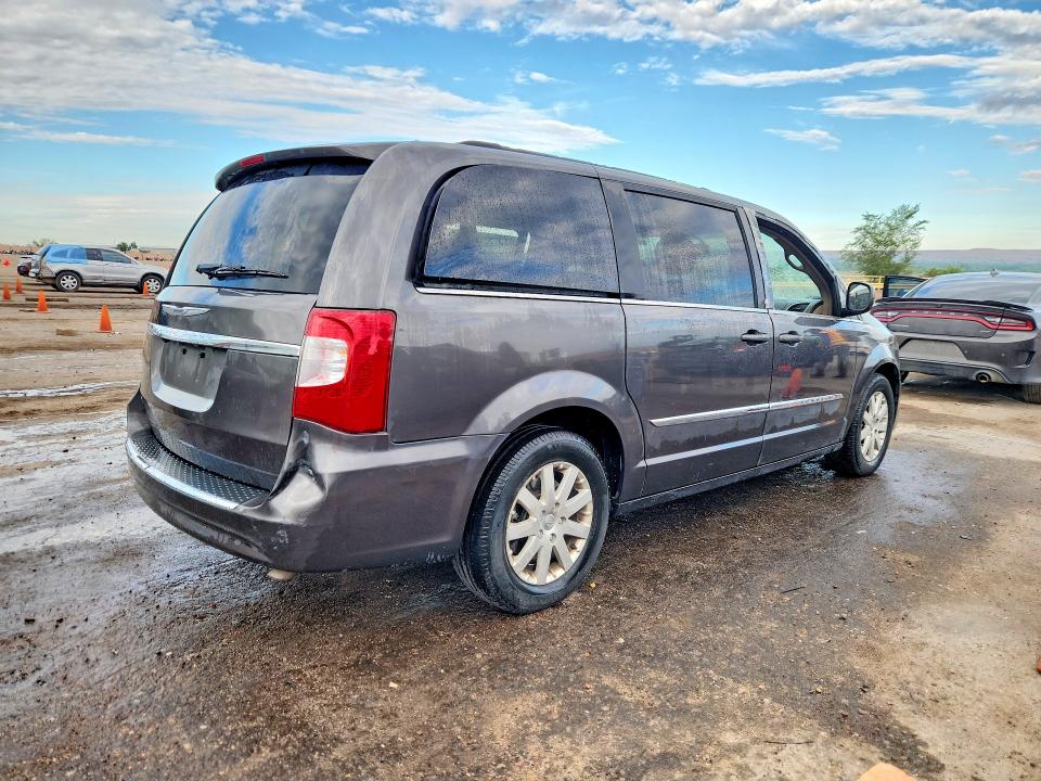 62103036 :رقم المزاد ، 2C4RC1BG9FR661927 vin ، 2015 Chrysler Town & Country مزاد بيع