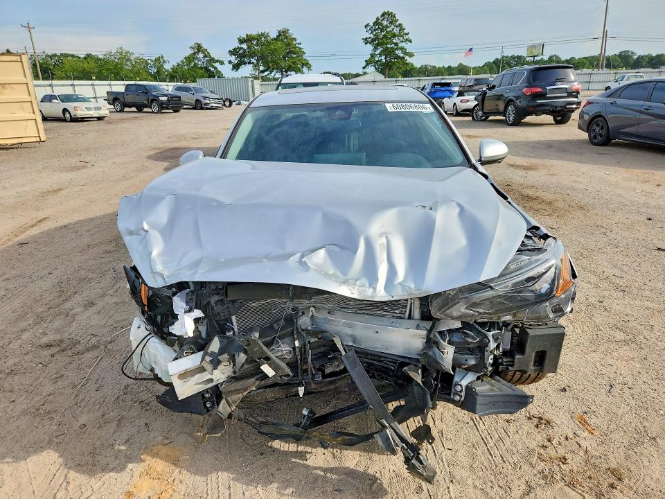 60806806 :رقم المزاد ، 1N4BL4EV6PN413569 vin ، 2023 Nissan Altima مزاد بيع
