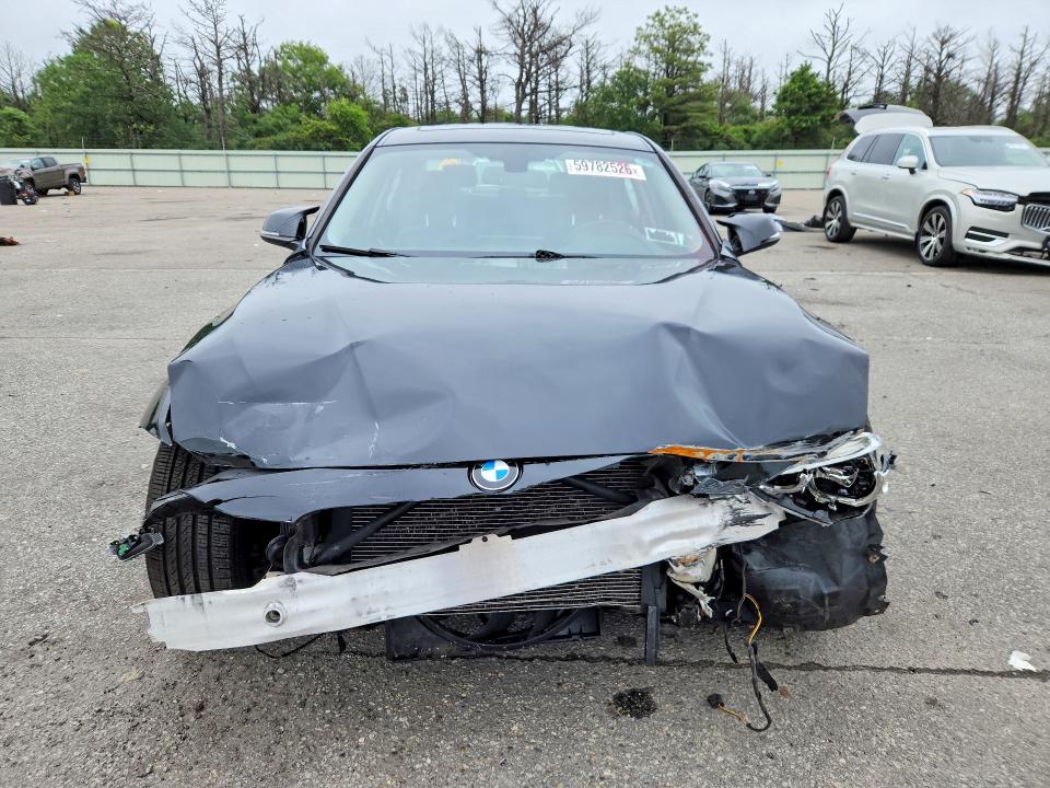 59782526 :رقم المزاد ، WBA8E5G55JNU47668 vin ، 2018 Bmw 320 مزاد بيع