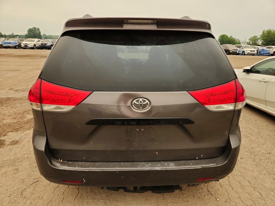 2012 Toyota Sienna მანქანა იყიდება აუქციონზე, vin: 5TDZK3DC6CS197328, აუქციონის ნომერი: 59657796
