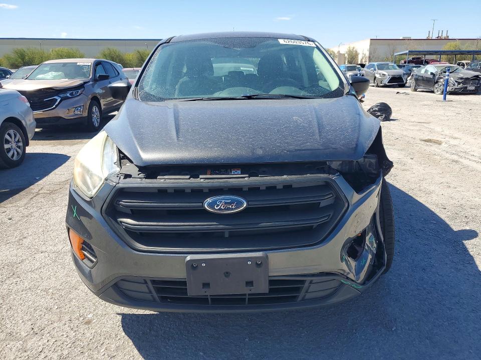 62603576 :رقم المزاد ، 1FMCU0F70HUD29125 vin ، 2017 Ford Escape مزاد بيع
