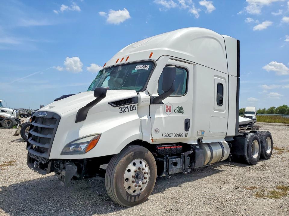 Auction sale of the 2022 Freightliner Cascadia 116, vin: 3AKJHPDV5NSNH9769, lot number: 62919456