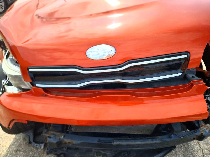 61947196 :رقم المزاد ، KNDJP3A56J7568225 vin ، 2018 Kia Soul مزاد بيع