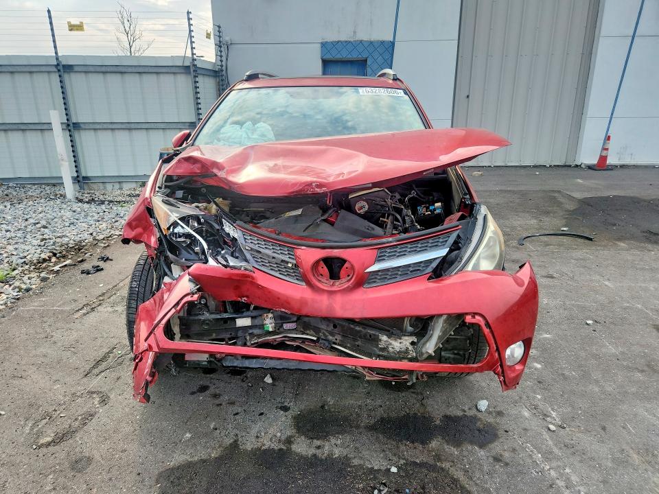 63282606 :رقم المزاد ، JTMWFREVXFD079261 vin ، 2015 Toyota Rav4 مزاد بيع