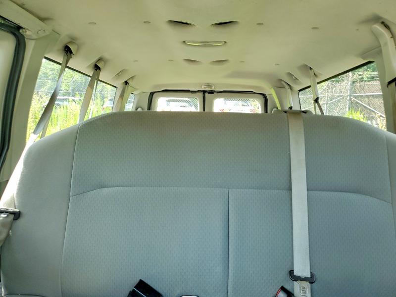 63136586 :رقم المزاد ، 1FBSS31LX9DA80494 vin ، 2009 Ford Econoline مزاد بيع