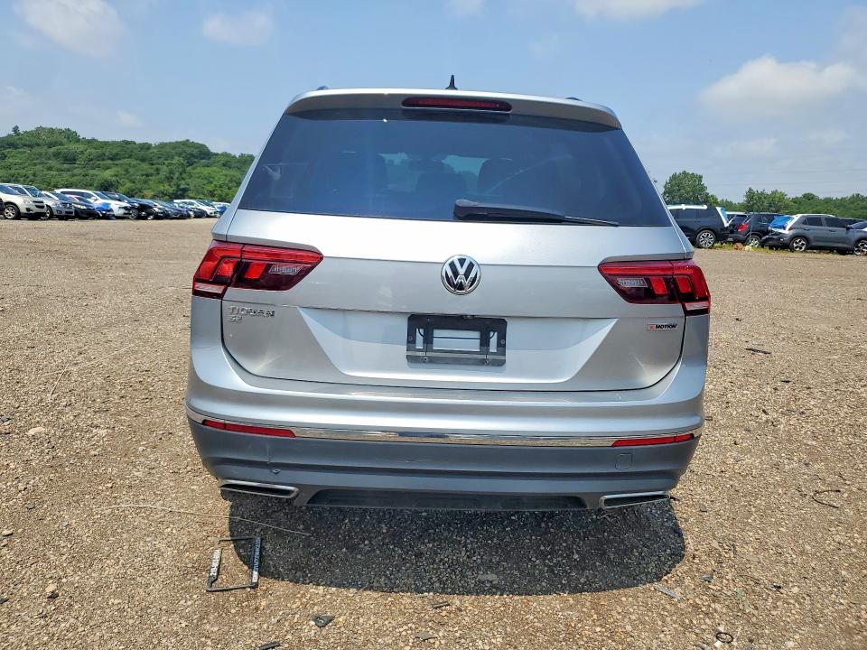62575566 :رقم المزاد ، 3VV2B7AX8LM015596 vin ، 2020 Volkswagen Tiguan مزاد بيع