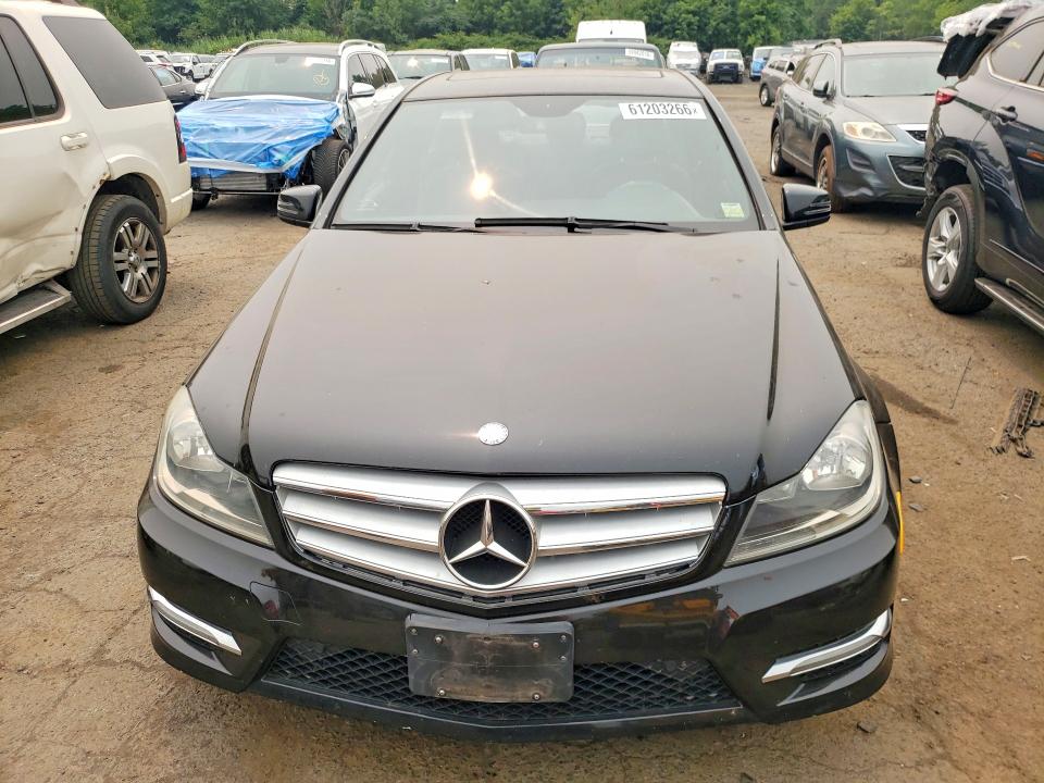 2012 Mercedes-benz C მანქანა იყიდება აუქციონზე, vin: WDDGF8BB6CR196171, აუქციონის ნომერი: 61203266