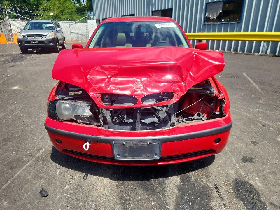 60089526 :رقم المزاد ، WBAET37403NJ29920 vin ، 2003 Bmw 325 مزاد بيع
