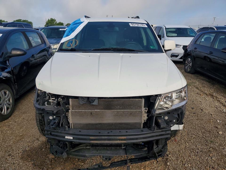 85792745 :رقم المزاد ، 3C4PDCBG1JT375933 vin ، 2018 Dodge Journey مزاد بيع
