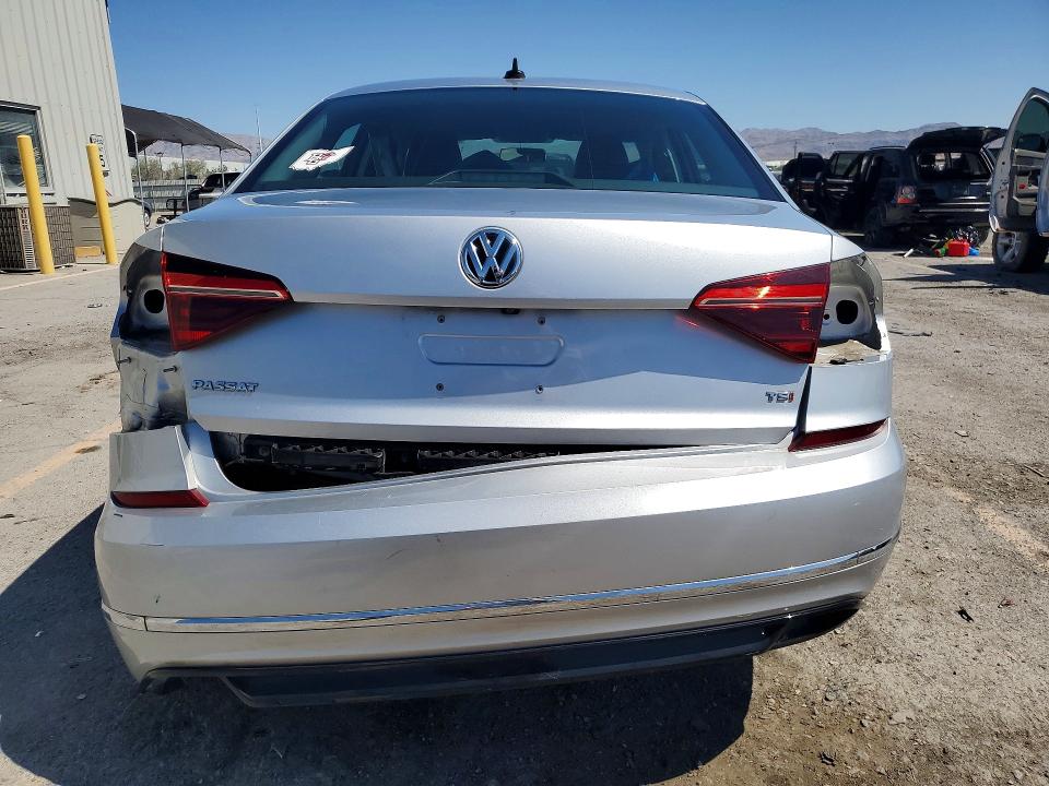2018 Volkswagen Passat მანქანა იყიდება აუქციონზე, vin: 1VWAA7A35JC039781, აუქციონის ნომერი: 59902506