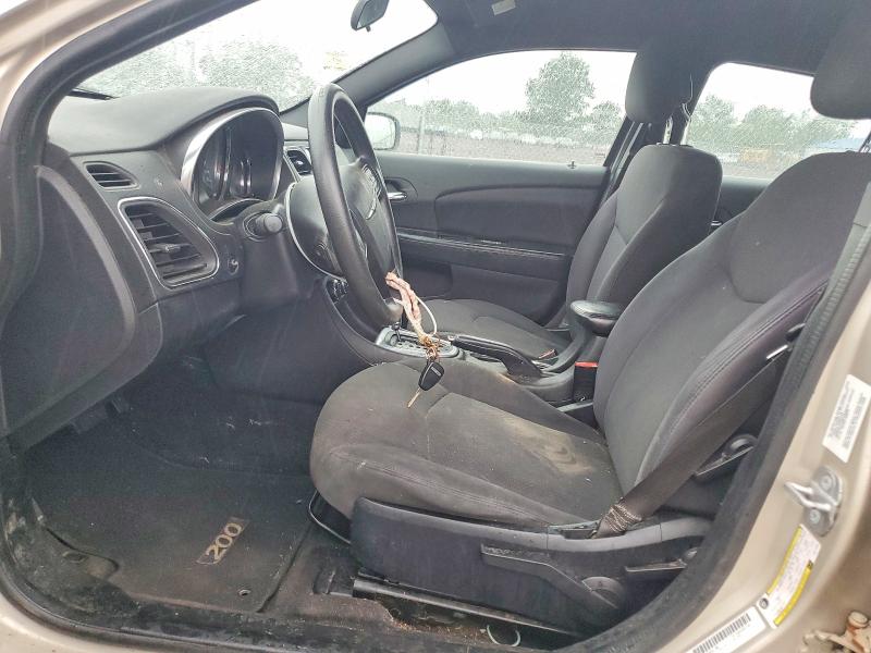 Продаж на аукціоні авто 2014 Chrysler 200, vin: 1C3CCBAB3EN211983, номер лоту: 62635666