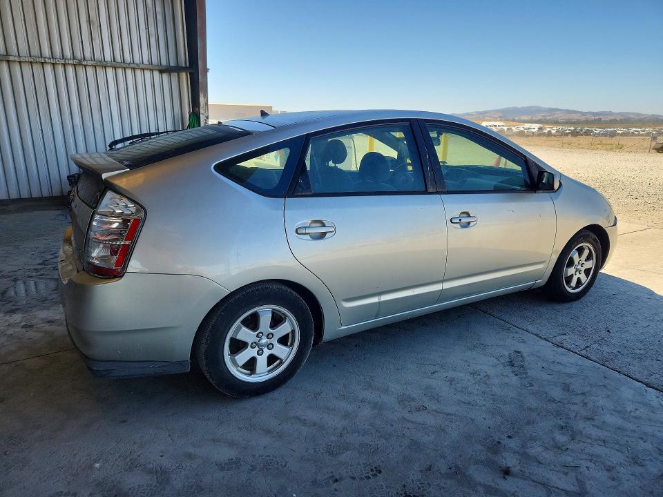 2004 Toyota Prius მანქანა იყიდება აუქციონზე, vin: JTDKB20U540098840, აუქციონის ნომერი: 62707786
