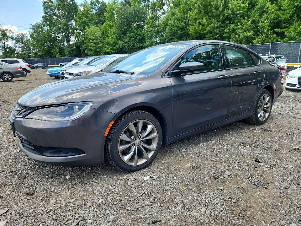 62750606 :رقم المزاد ، 1C3CCCBB7FN554611 vin ، 2015 Chrysler 200 مزاد بيع