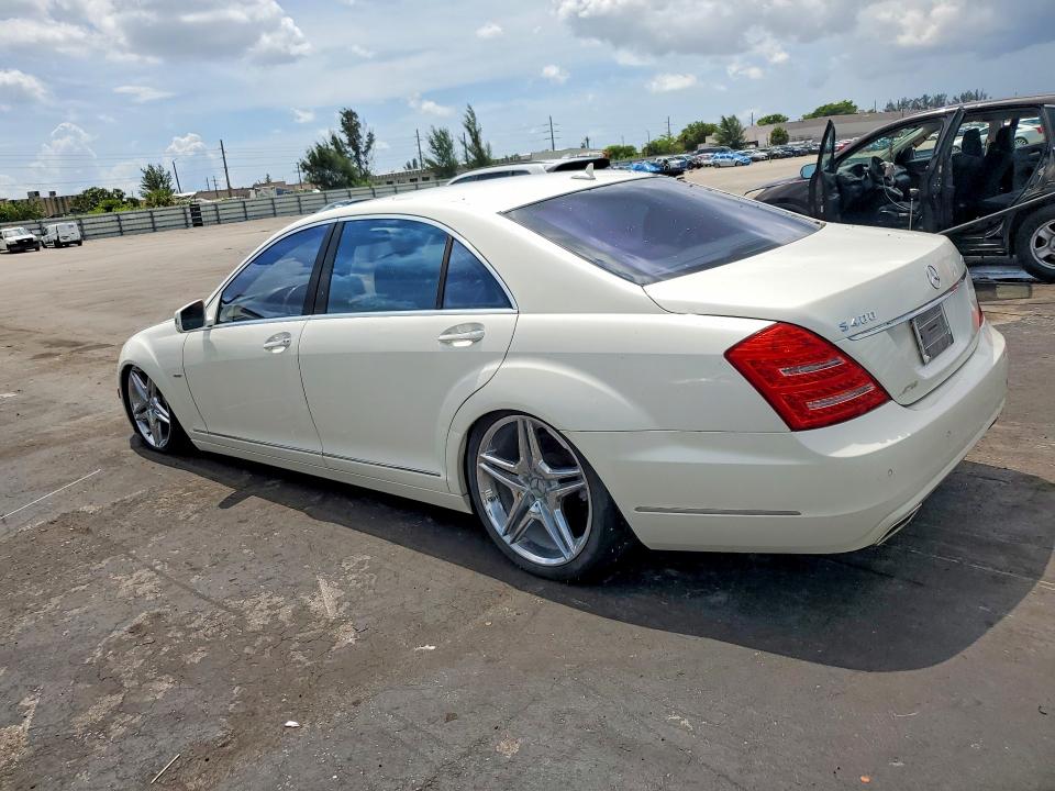 62904156 :رقم المزاد ، WDDNG9FB3AA302186 vin ، 2010 Mercedes-benz S مزاد بيع