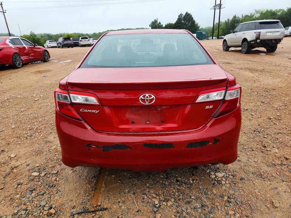 61629836 :رقم المزاد ، 4T1BF1FK5CU620857 vin ، 2012 Toyota Camry مزاد بيع