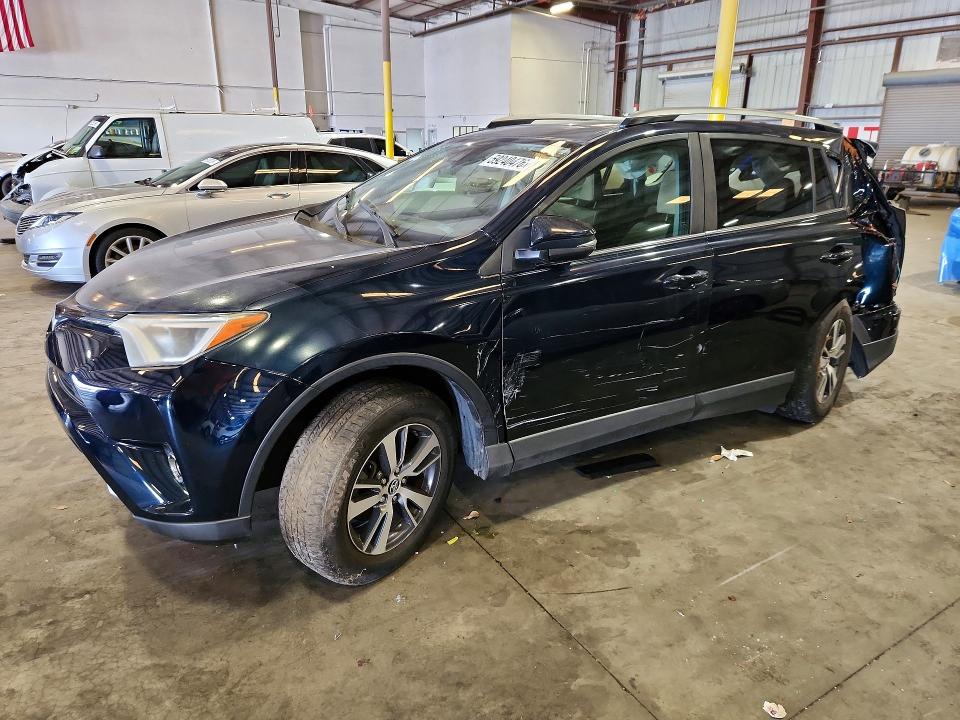 Продажа на аукционе авто 2017 Toyota Rav4, vin: JTMWFREVXHD094202, номер лота: 59240476
