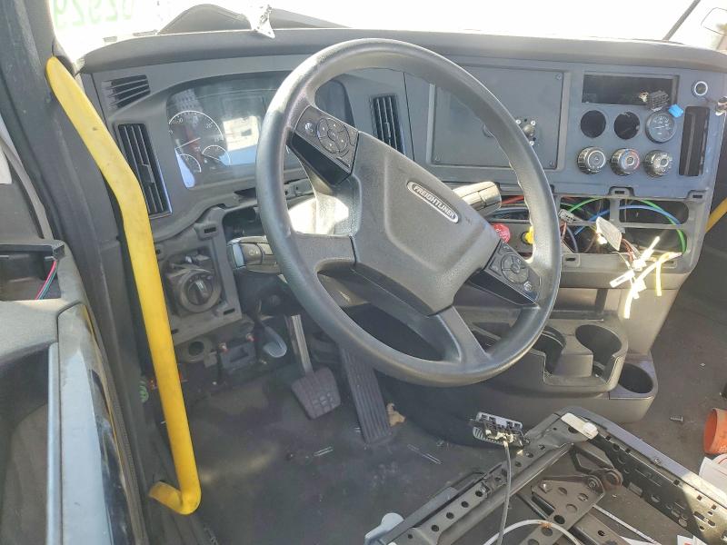 2023 Freightliner Cascadia 116 მანქანა იყიდება აუქციონზე, vin: 1FUJHTDV4PLNY5039, აუქციონის ნომერი: 62929086