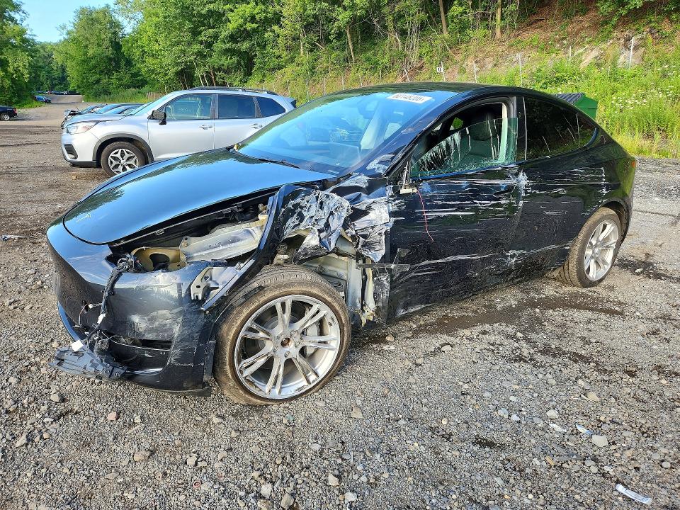 60148206 :رقم المزاد ، 7SAYGDEE8RF988821 vin ، 2024 Tesla Model Y مزاد بيع