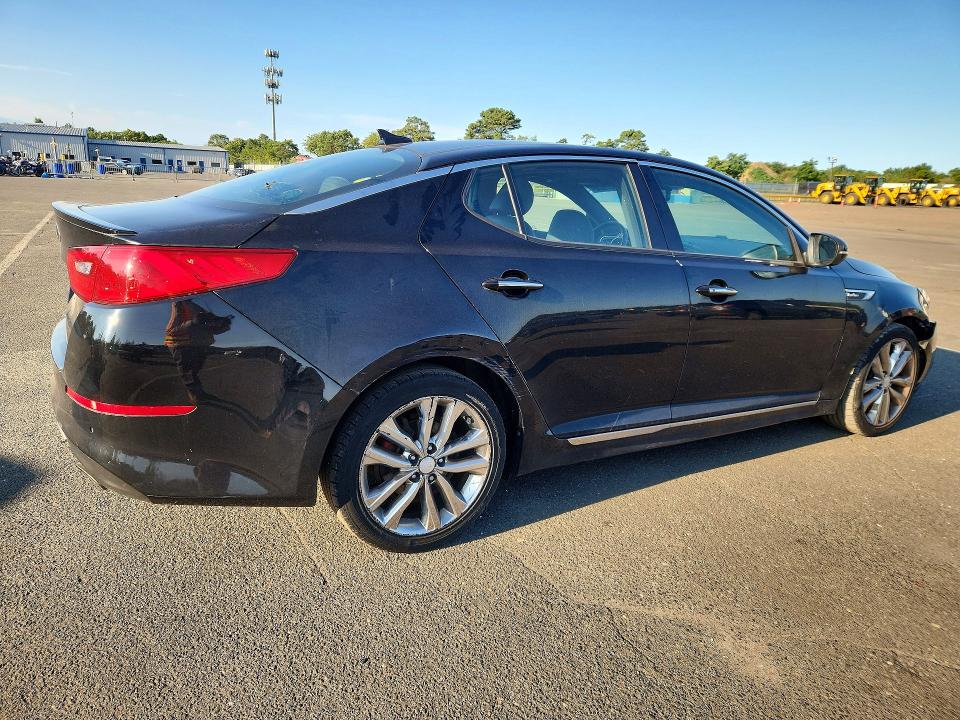 2015 Kia Optima მანქანა იყიდება აუქციონზე, vin: 5XXGR4A6XFG369731, აუქციონის ნომერი: 61987826