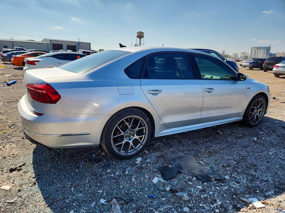 2018 Volkswagen Passat მანქანა იყიდება აუქციონზე, vin: 1VWAA7A37JC030645, აუქციონის ნომერი: 60222596