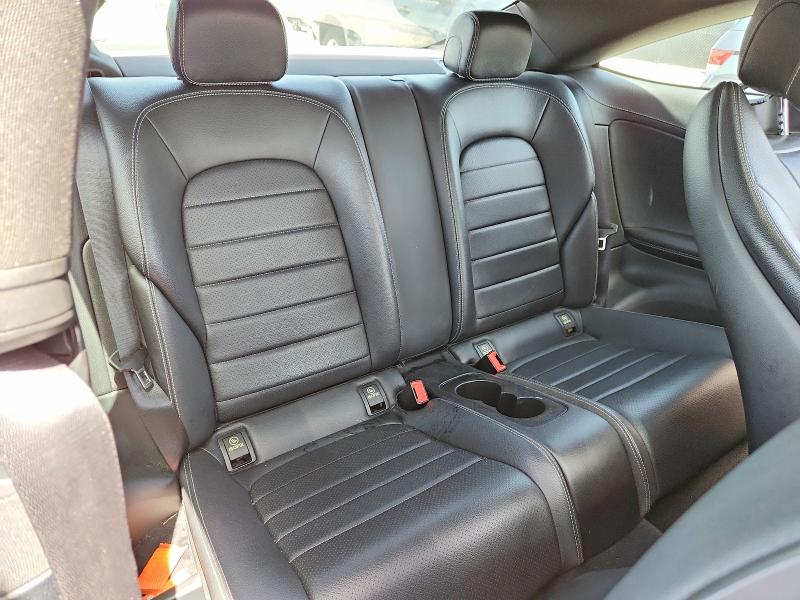 60671196 :رقم المزاد ، WDDWJ4JBXHF520428 vin ، 2017 Mercedes-benz C مزاد بيع