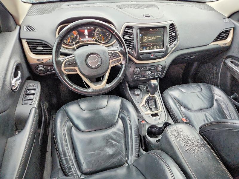 59582176 :رقم المزاد ، 1C4PJMDS8HW563529 vin ، 2017 Jeep Cherokee مزاد بيع