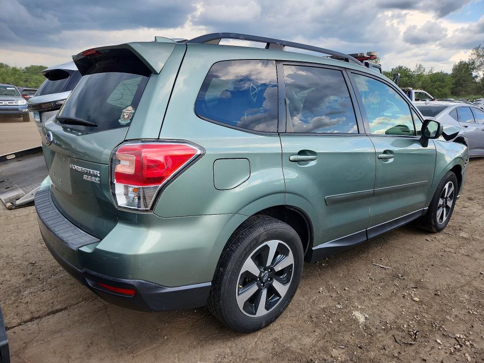 62924906 :رقم المزاد ، JF2SJAGC5HH596023 vin ، 2017 Subaru Forester مزاد بيع