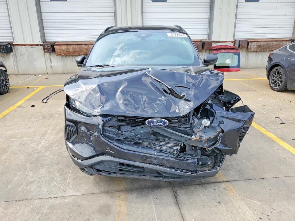 61774056 :رقم المزاد ، 1FMCU0MN2SUB32532 vin ، 2025 Ford Escape مزاد بيع
