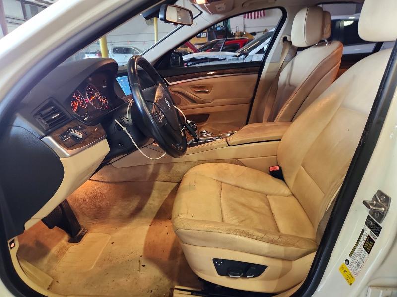 61501726 :رقم المزاد ، WBAFR1C57BC740771 vin ، 2011 Bmw 528 مزاد بيع