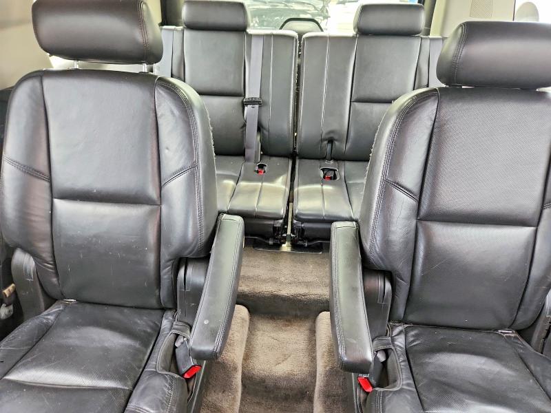 2010 Cadillac Escalade მანქანა იყიდება აუქციონზე, vin: 1GYUKBEF3AR111542, აუქციონის ნომერი: 61297406