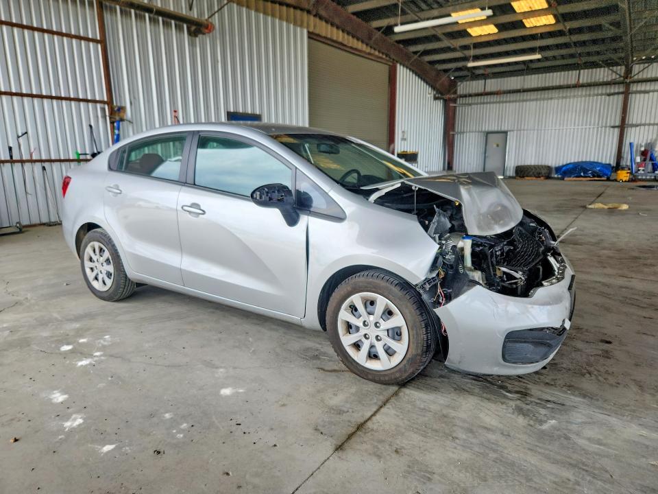 61249086 :رقم المزاد ، KNADM4A30F6466911 vin ، 2015 Kia Rio مزاد بيع