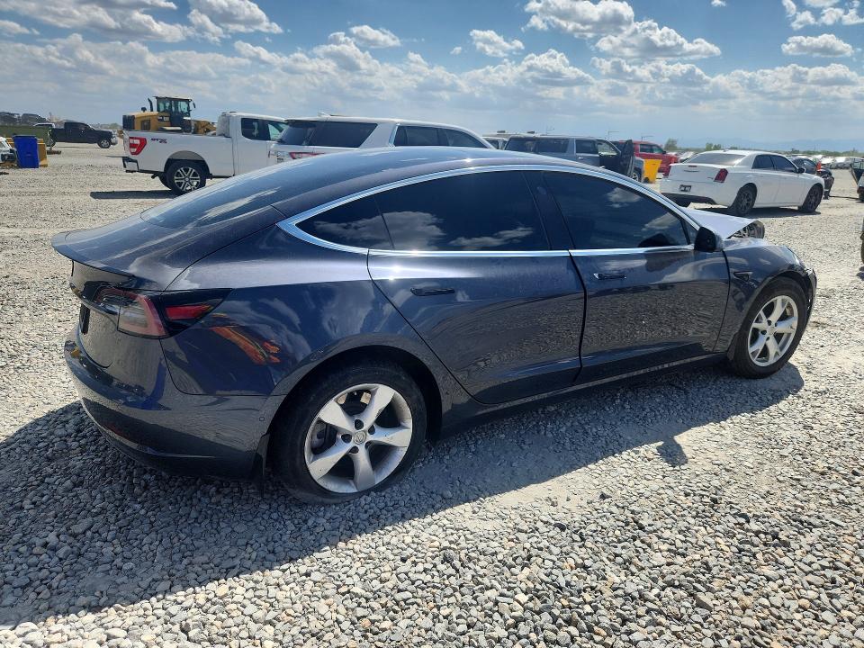 2019 Tesla Model 3 მანქანა იყიდება აუქციონზე, vin: 5YJ3E1EB1KF386706, აუქციონის ნომერი: 61796766