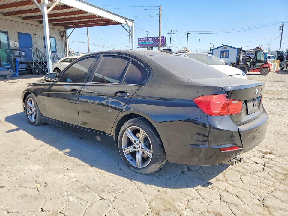 63258156 :رقم المزاد ، WBA3C1C59EK110989 vin ، 2014 Bmw 328 مزاد بيع