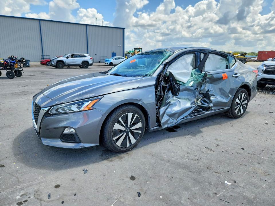 Продажа на аукционе авто 2022 Nissan Altima, vin: 1N4BL4DVXNN399979, номер лота: 61053986