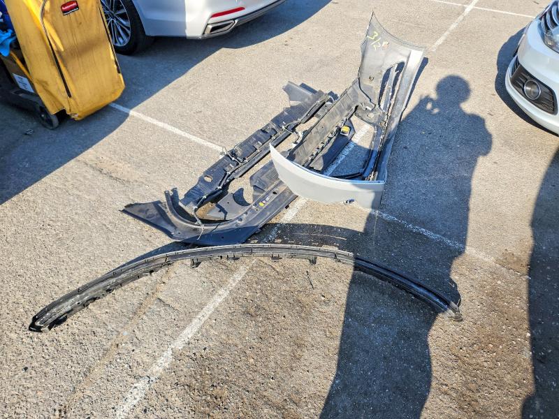 2015 Hyundai Genesis მანქანა იყიდება აუქციონზე, vin: KMHGN4JEXFU016849, აუქციონის ნომერი: 60966756